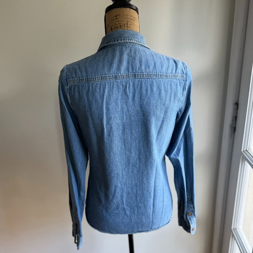 Forever 21 – Premium Denim Button-Down Chambray Shirt – Size S - Picture 3 of 7